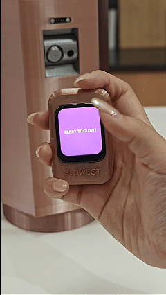 按屏幕指示做出相应动作